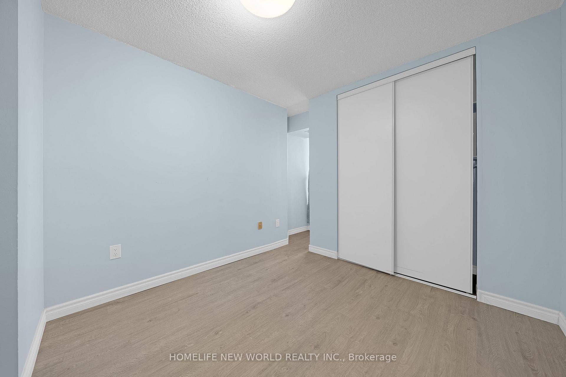 2365 Kennedy Road Unit 607 photo 9