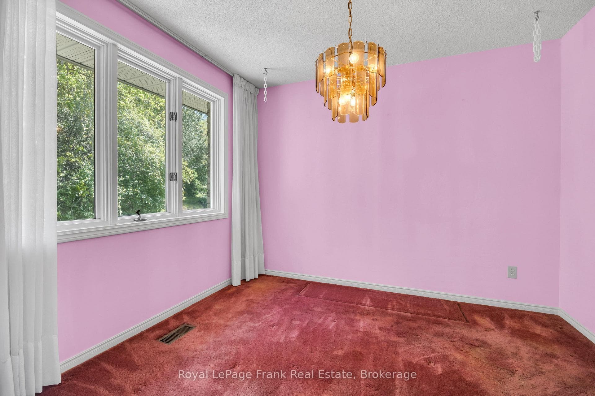 Dining rm off kitchen; could be office or 3rd bdrm