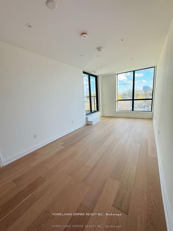 505 Glencairn Avenue Unit 221 photo 11