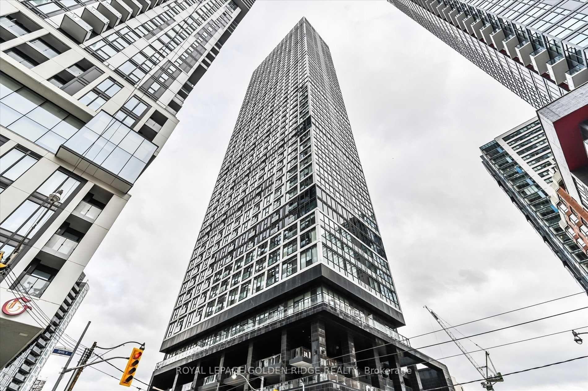 181 Dundas Street Unit 3002 photo 2