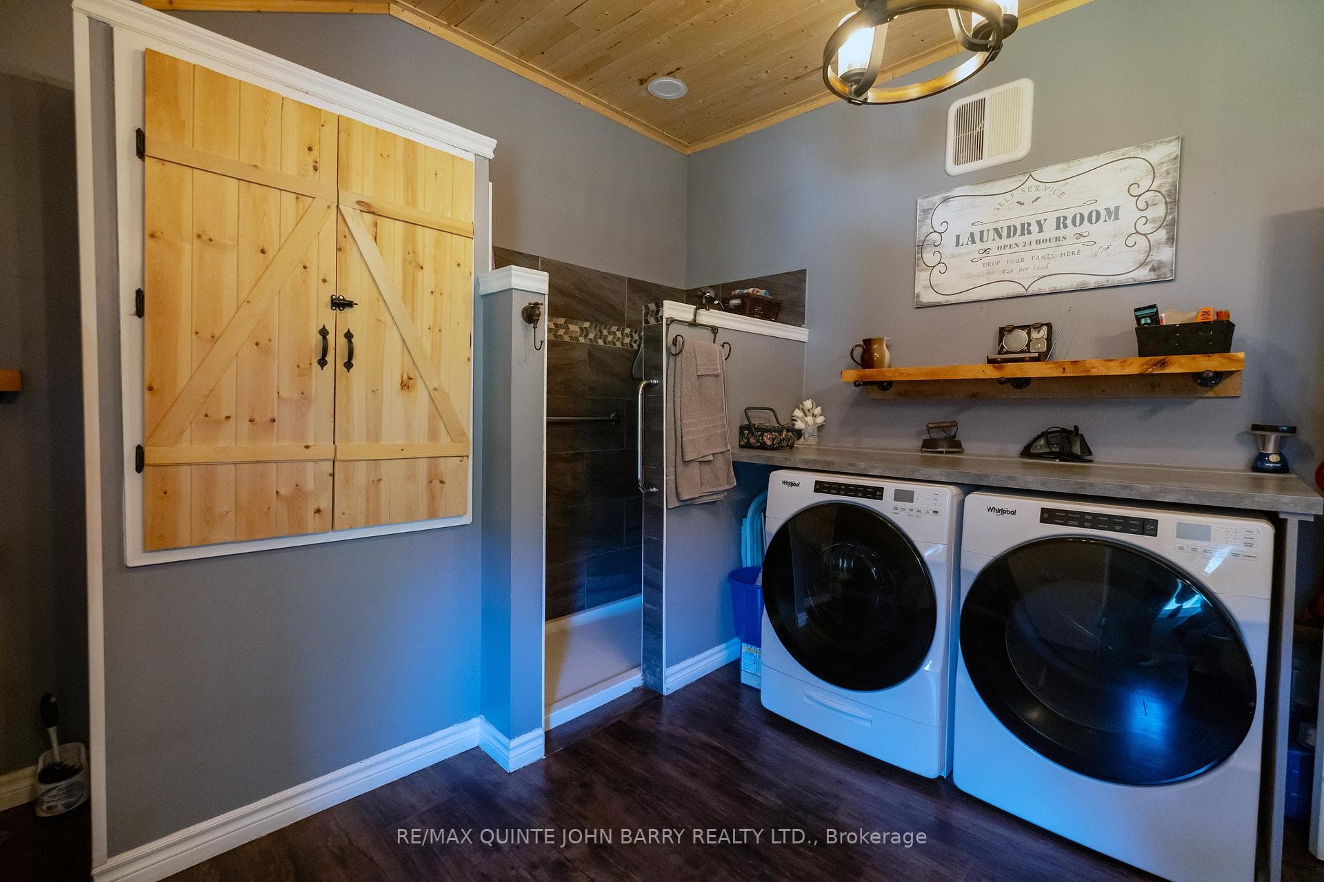 881 Bowen Road photo 19