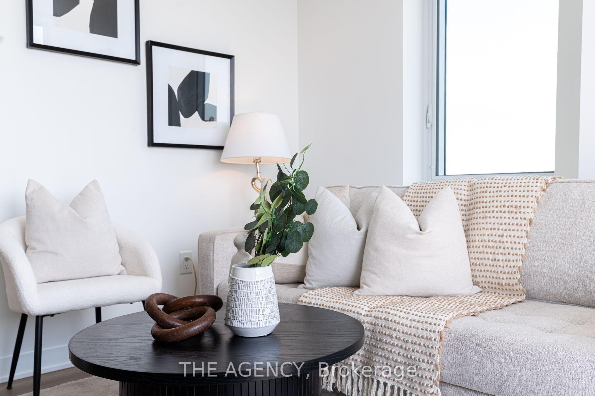 10 Oak Street Unit 2403 photo 6