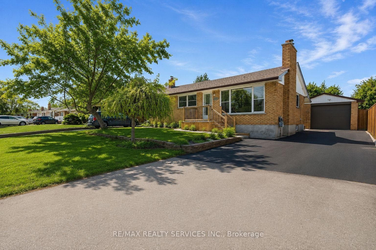 185 BURLINGTON Street photo 1