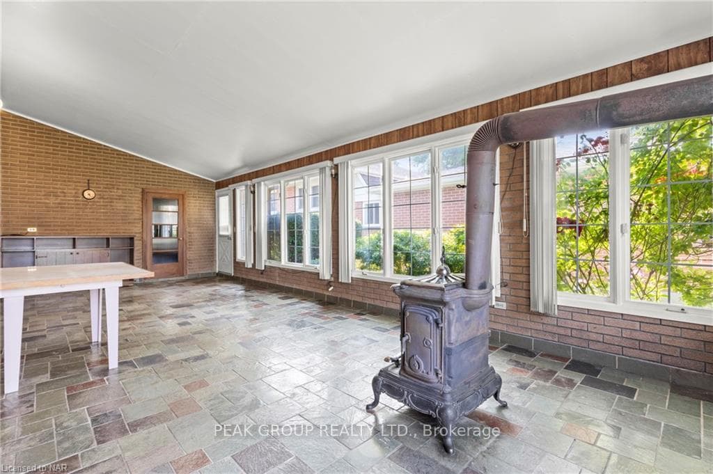 6787 WILLS Street photo 21