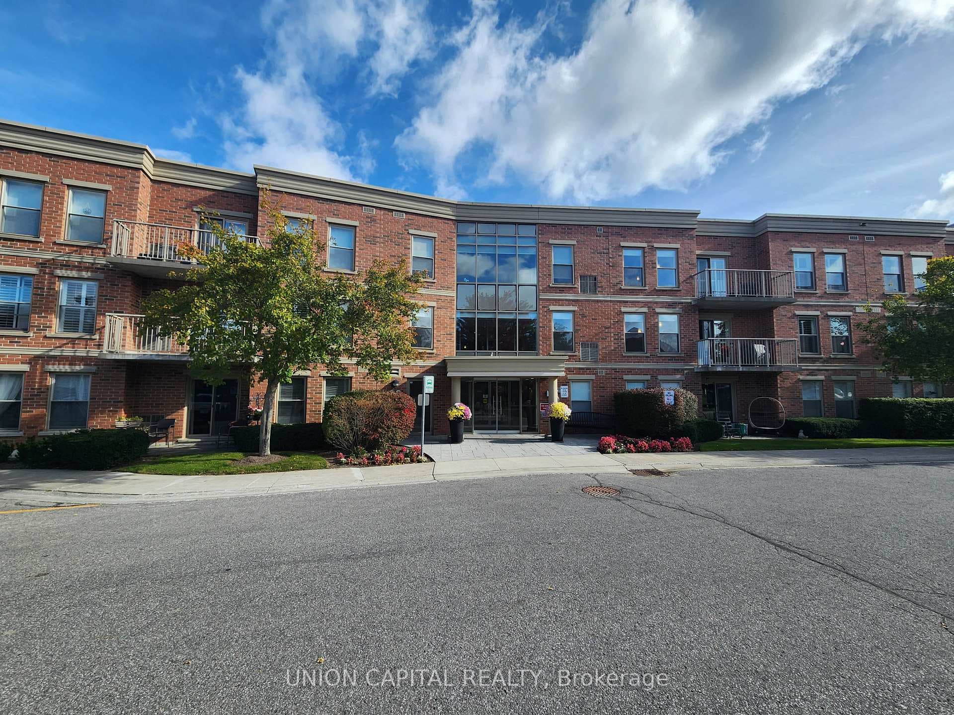 22 James Hill Court Unit 315 photo 1