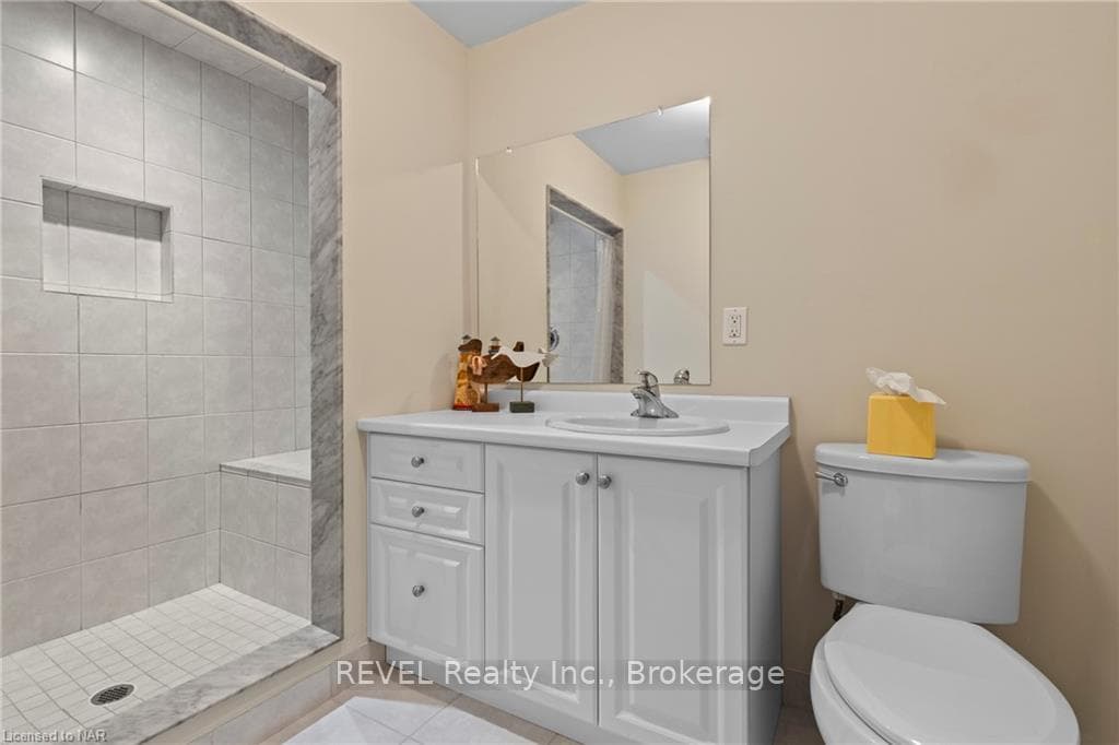 3920 PRIMROSE Lane photo 26
