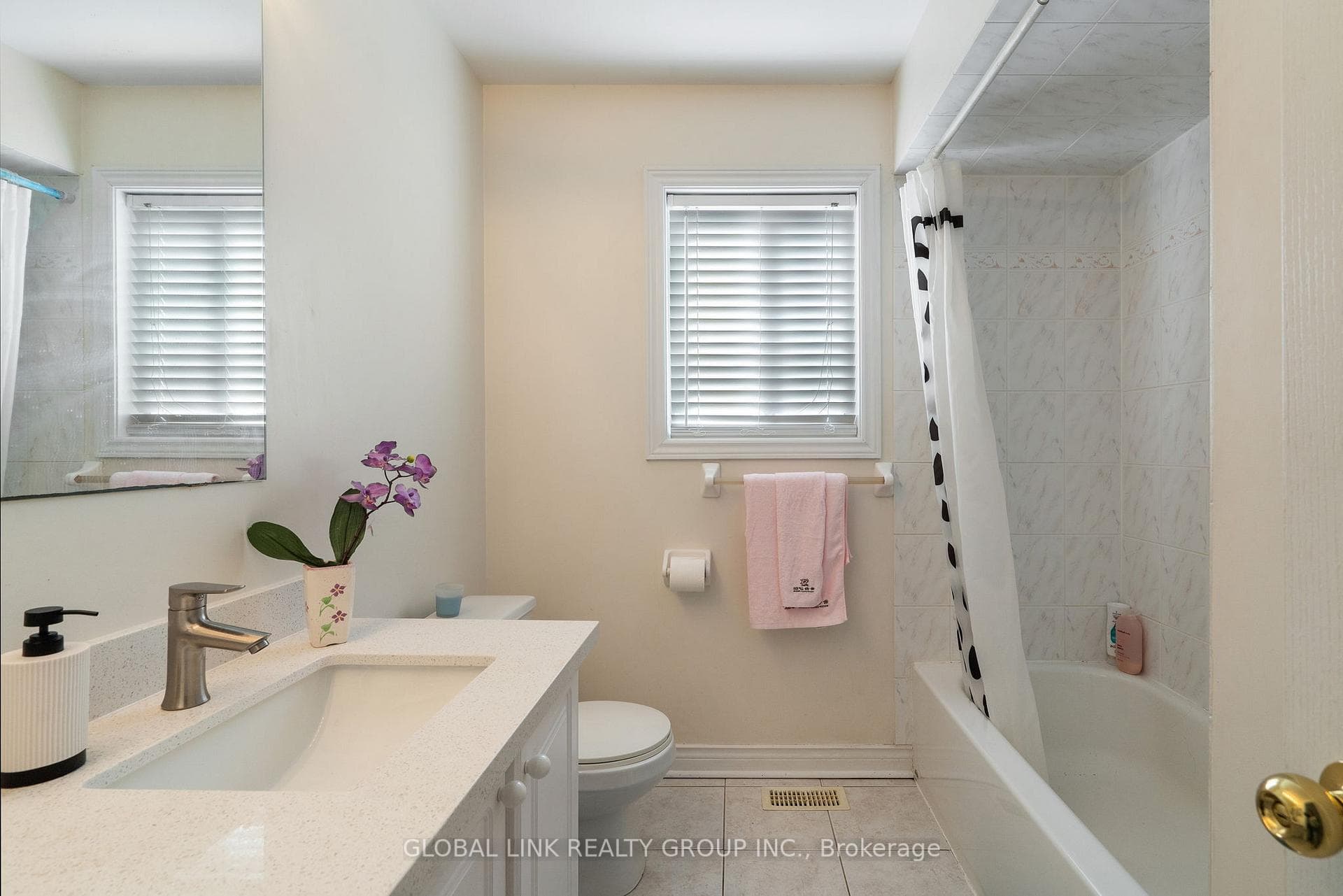 32 Dunnet Street photo 23