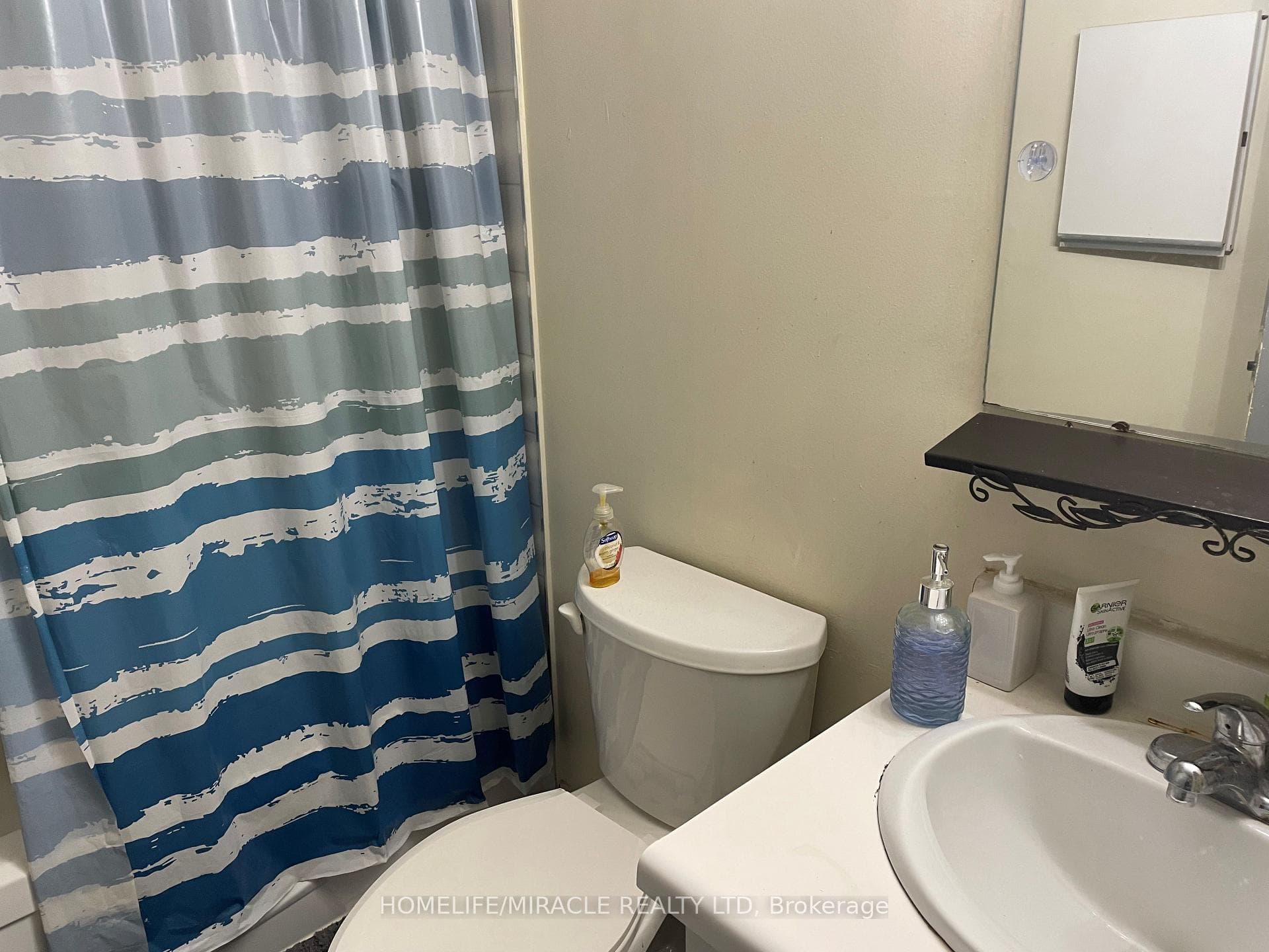 25 Fairview Road Unit 303 photo 6