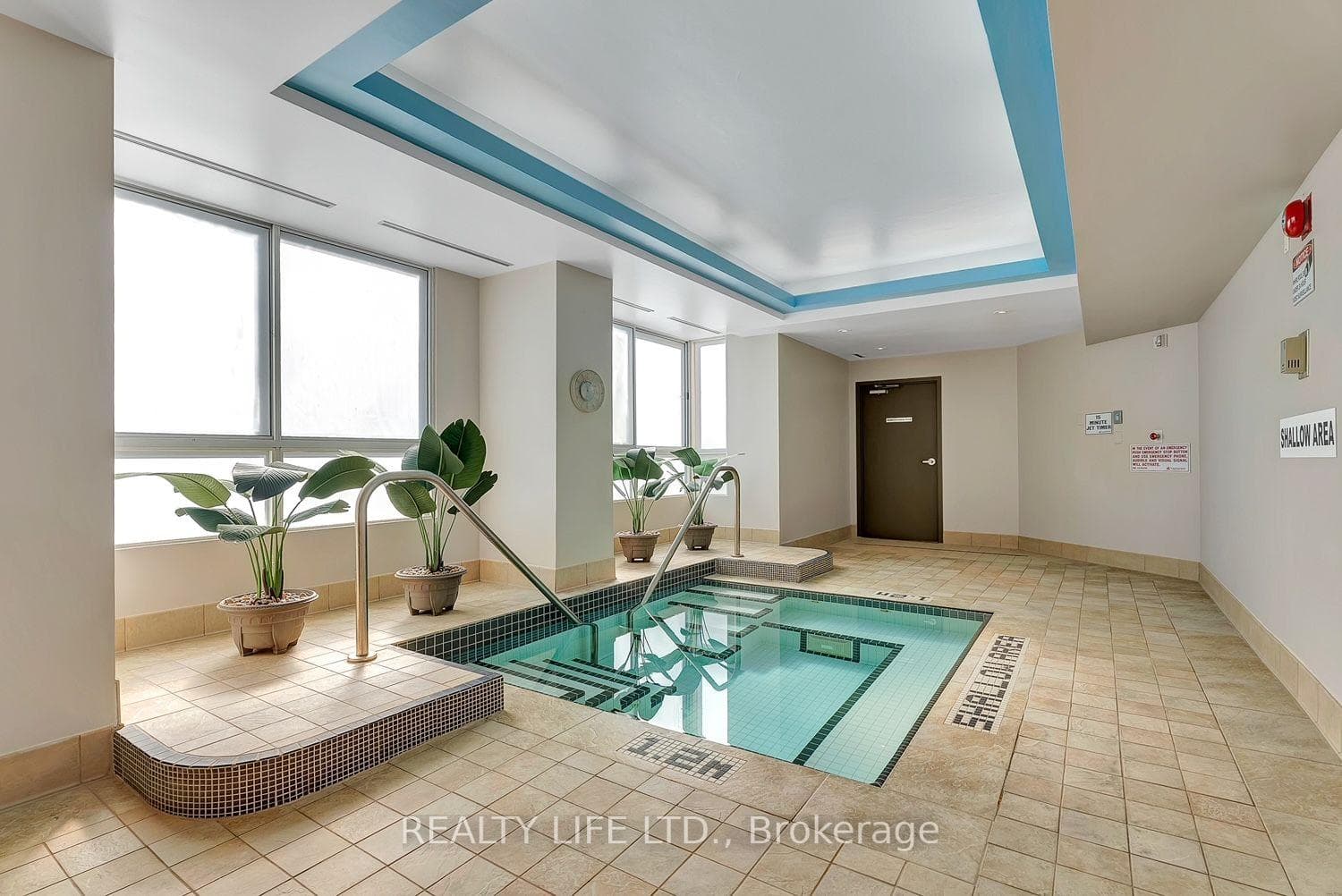 1485 Lakeshore Road Unit 1003 photo 31