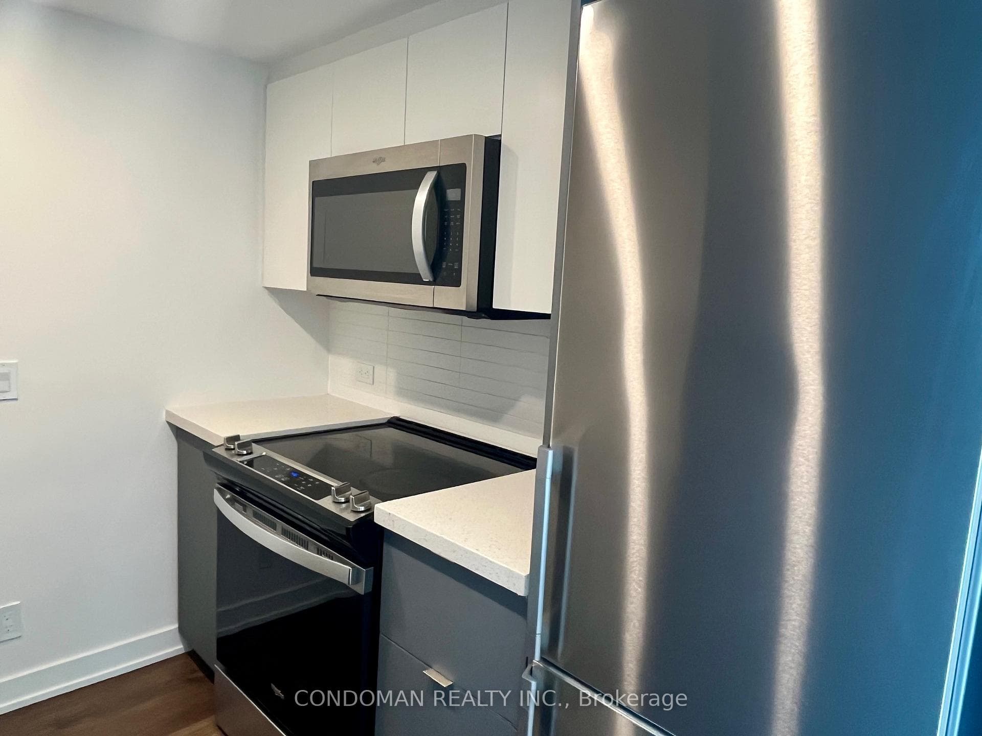 30 Tretti Way Unit 216 photo 2