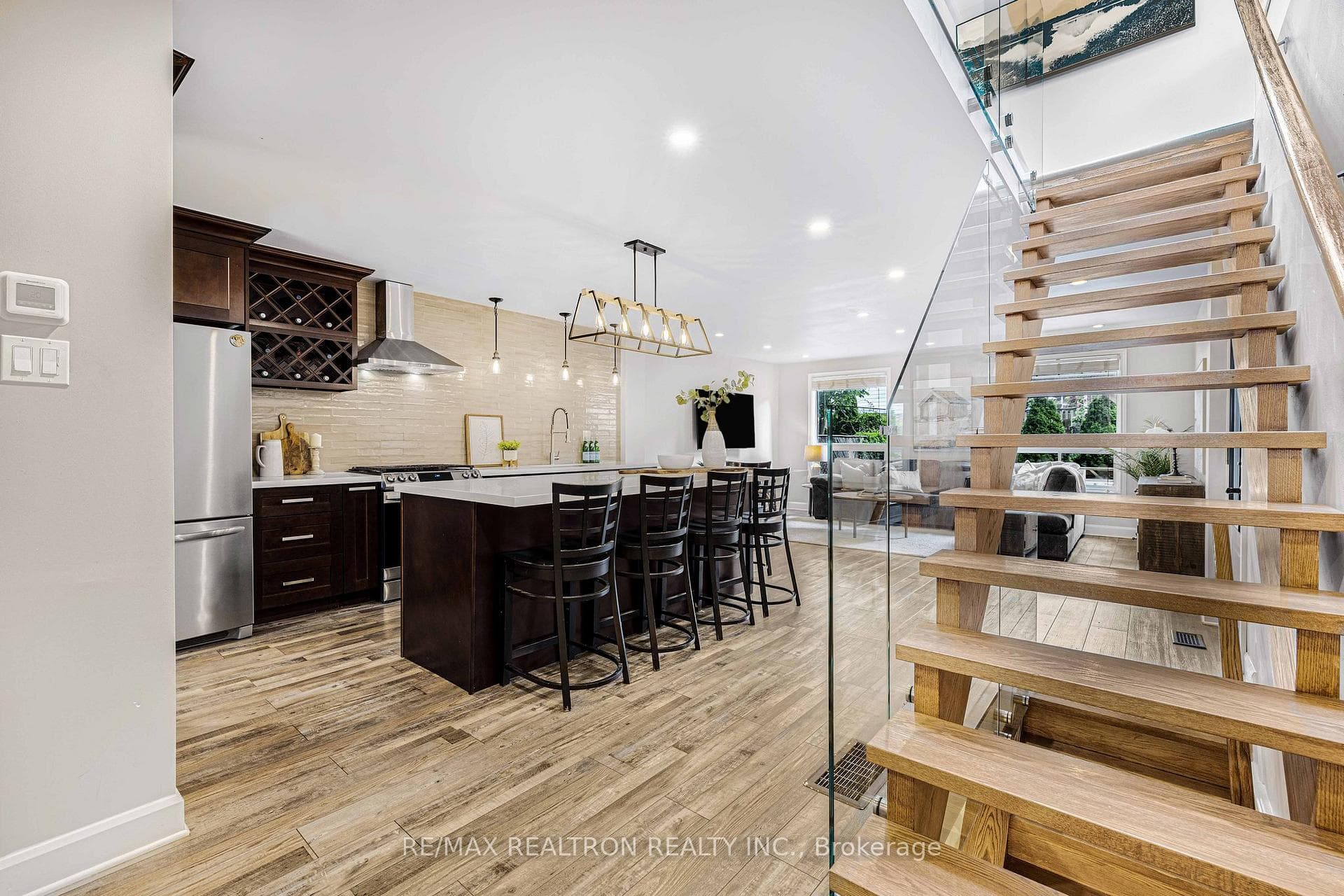 226 Hodgson Drive photo 6