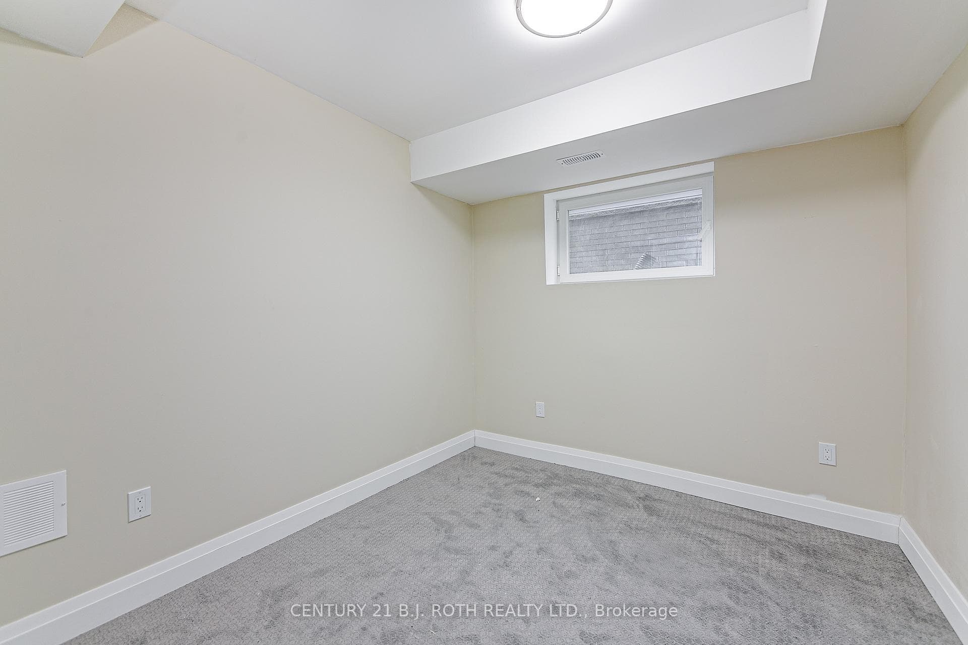82 Peel Street Unit 1 photo 8