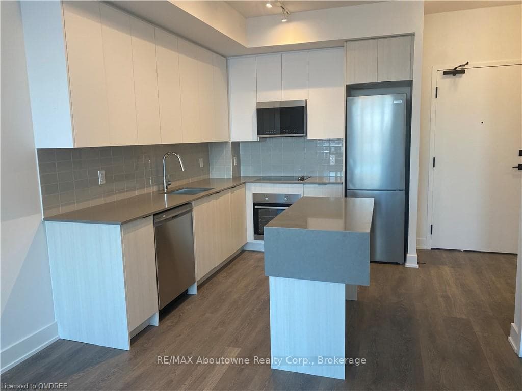 2485 TAUNTON Road Unit 1225 photo 14