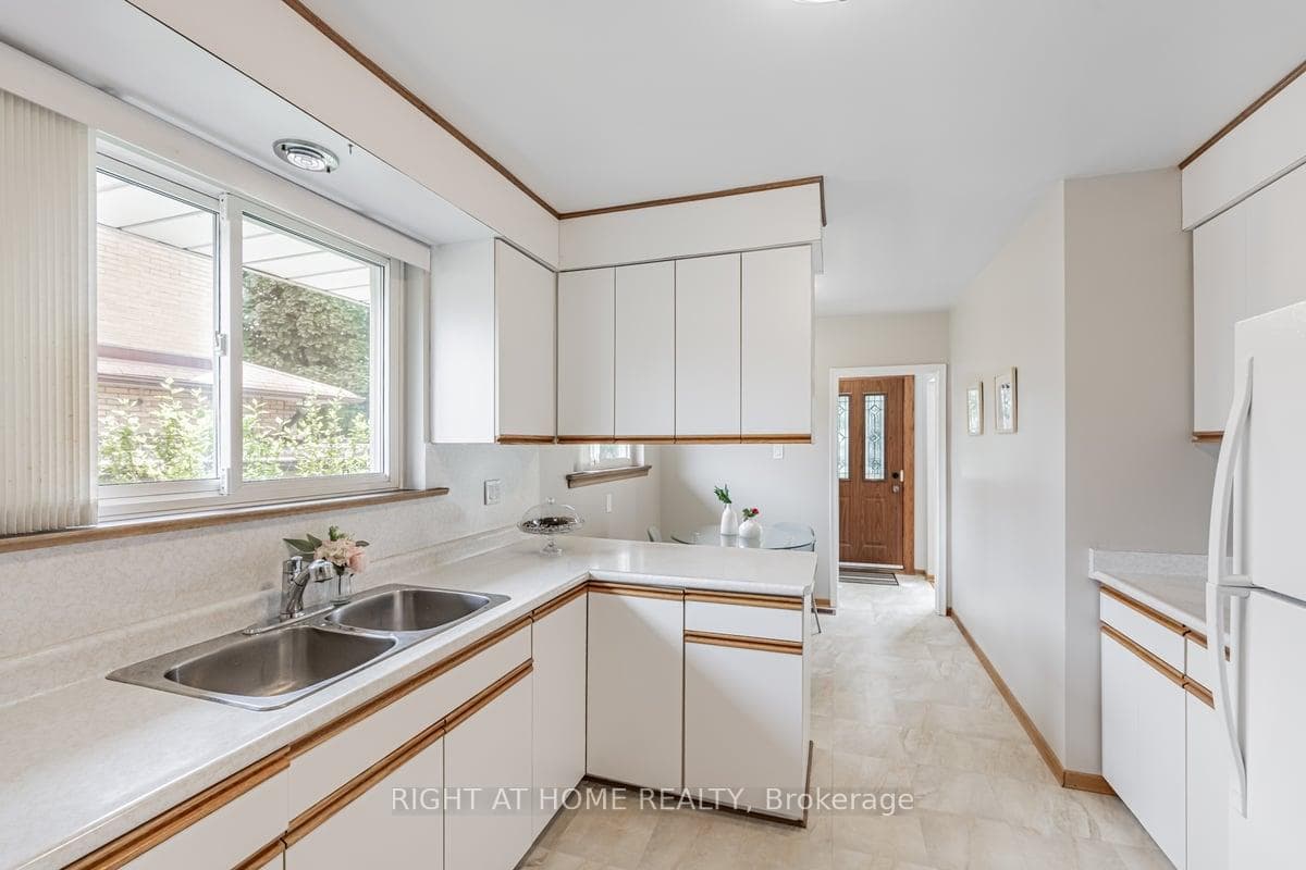 Main Floor Kitchen