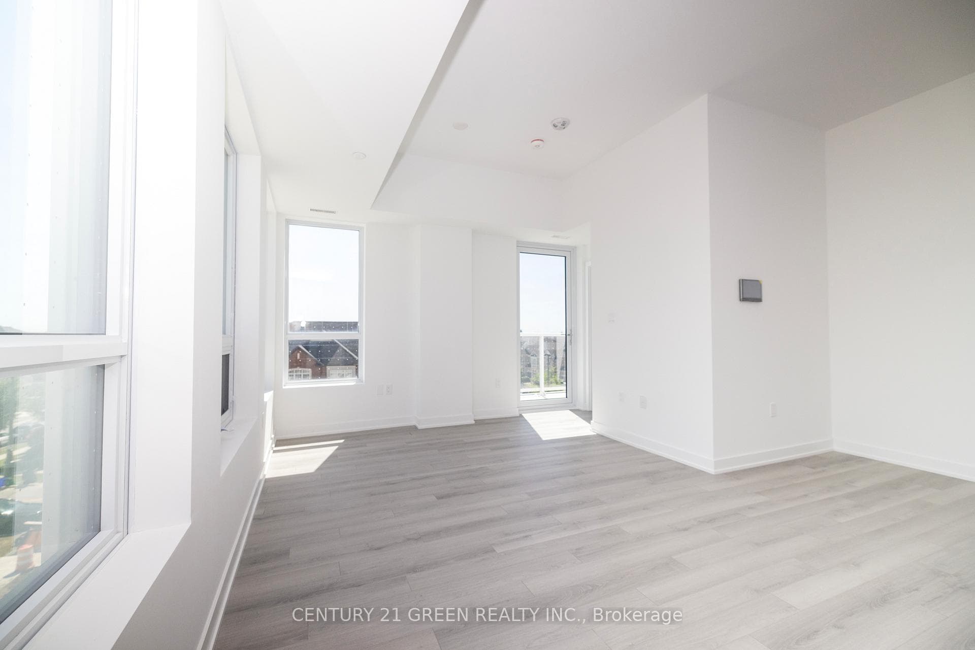 1005 Dundas Street Unit 524 photo 10