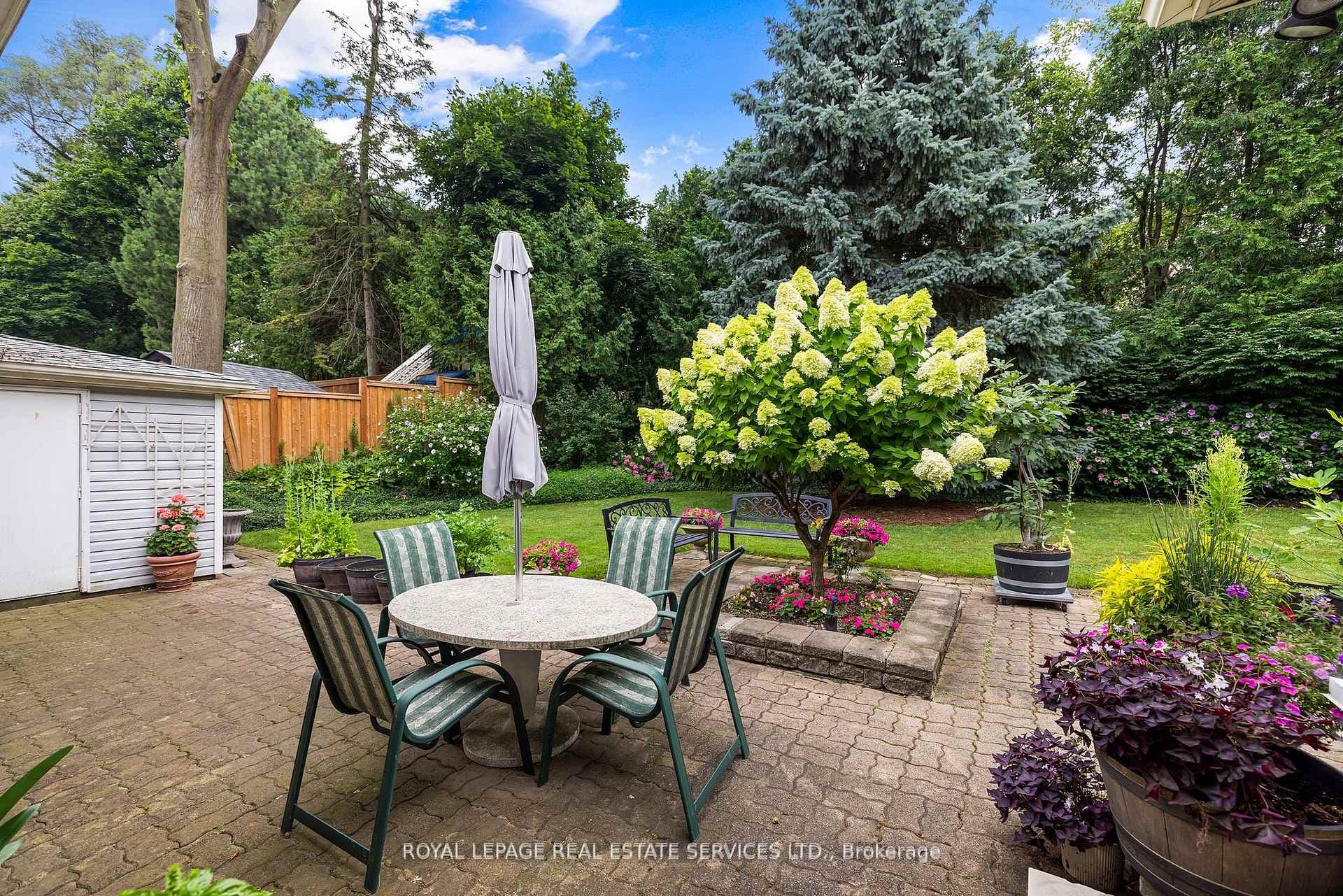 70 Leggett Avenue photo 38
