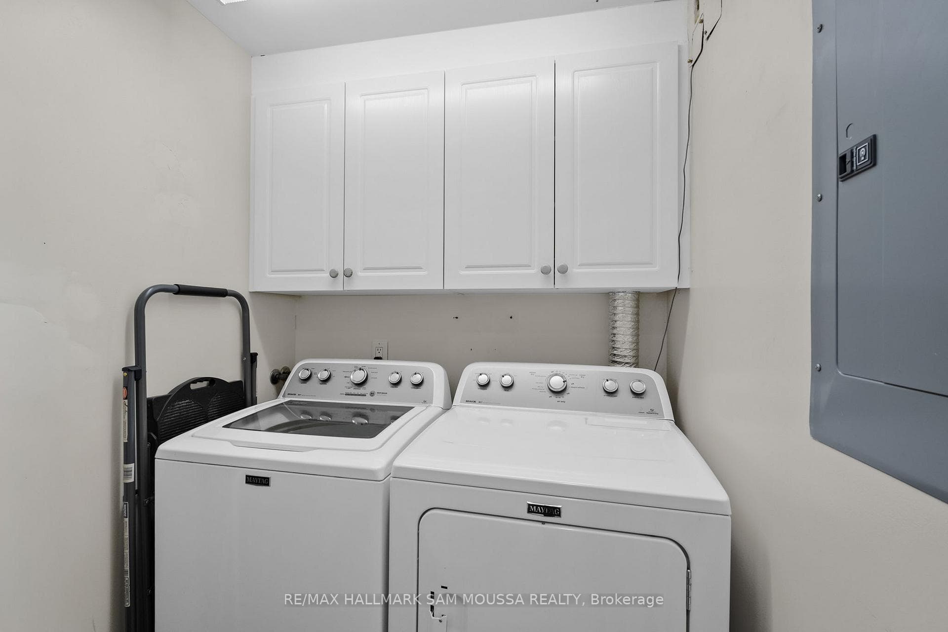 70 Robson Court Unit 1C photo 28