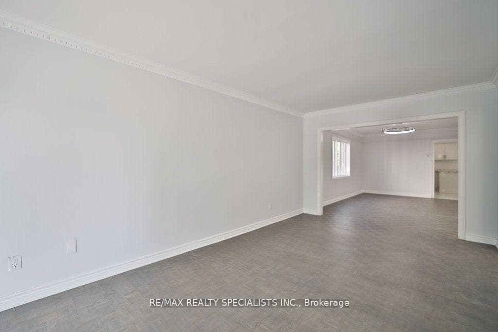 95 Luba Avenue photo 30