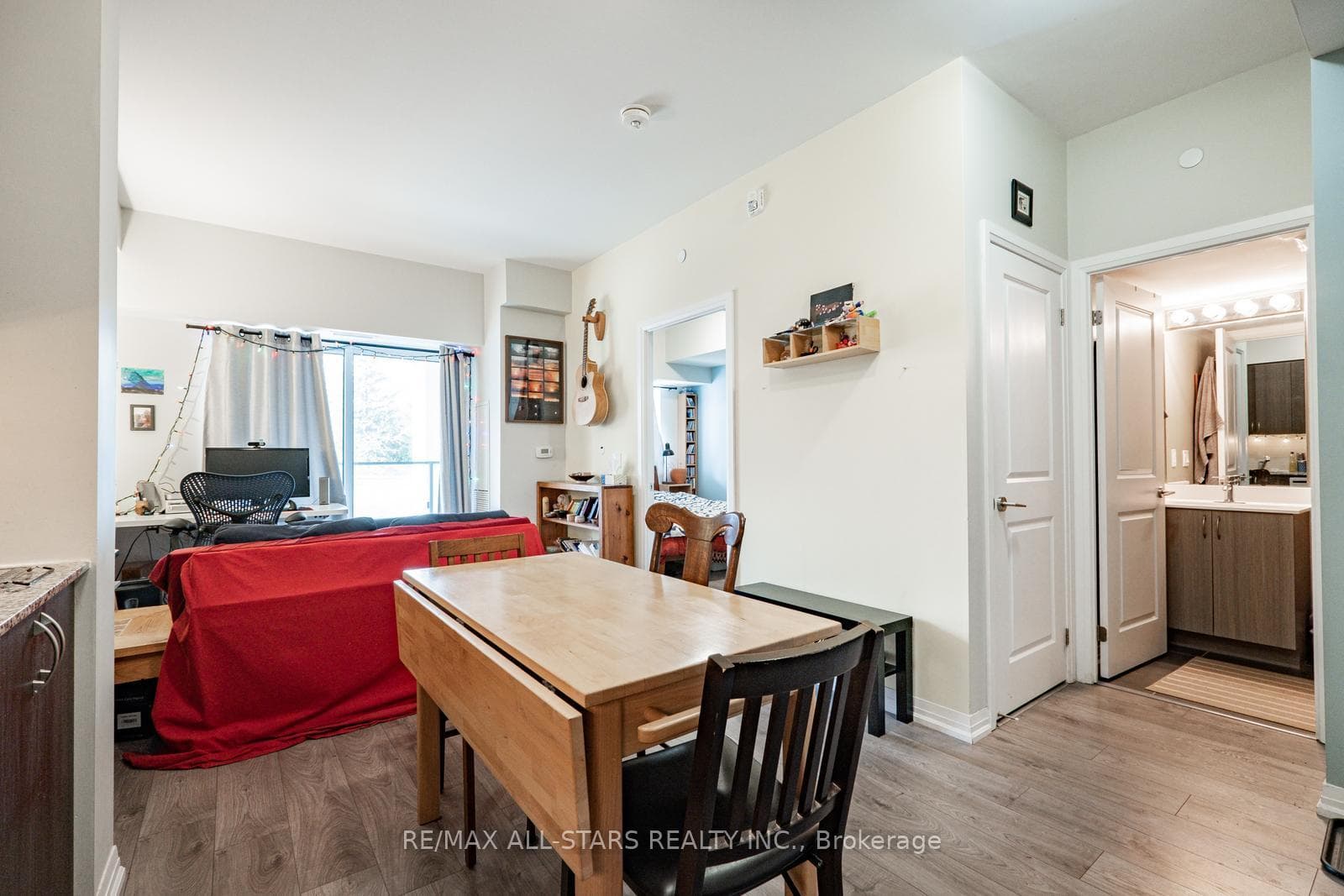 741 Sheppard Avenue Unit 104 photo 10