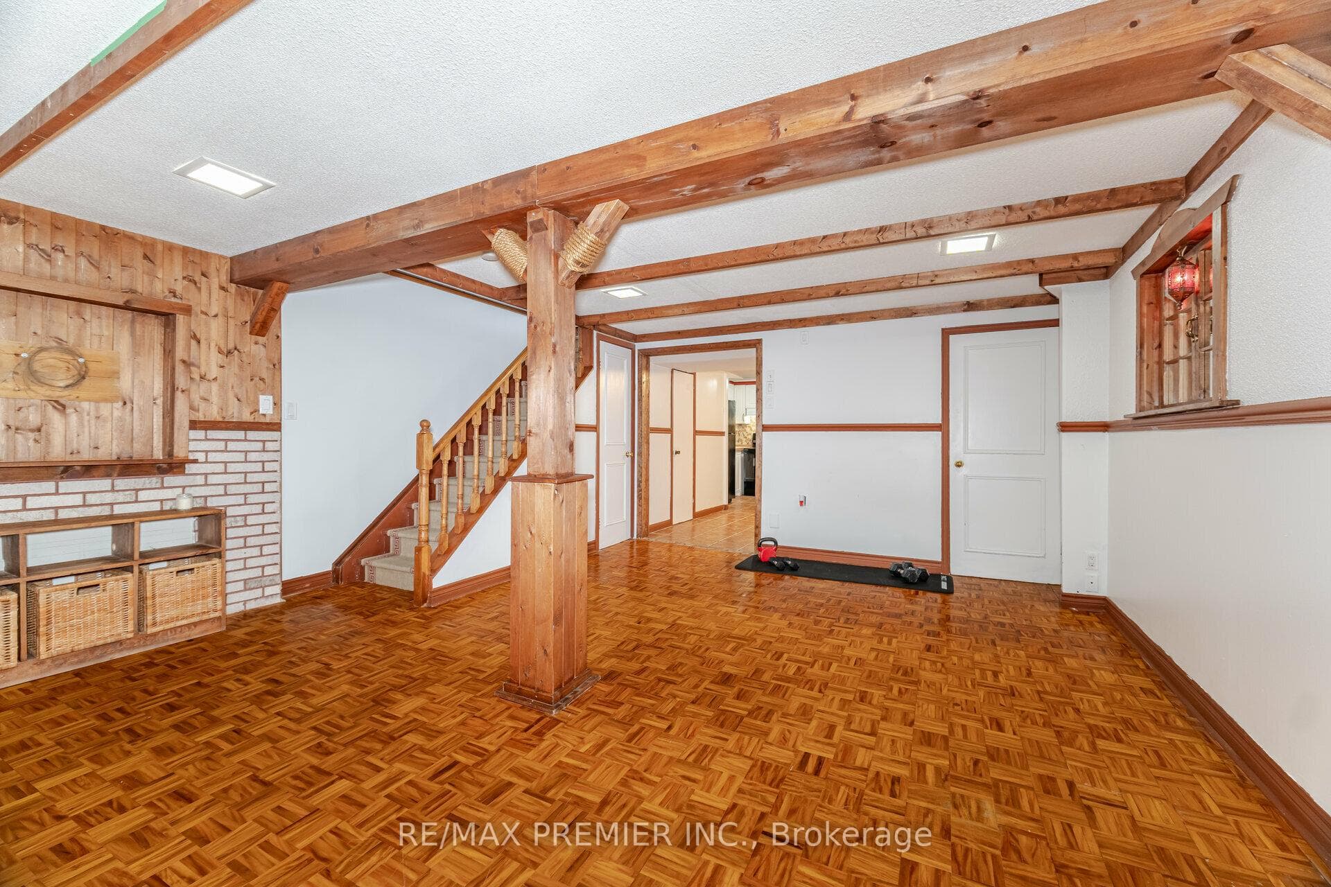 40 Agincourt Road photo 25