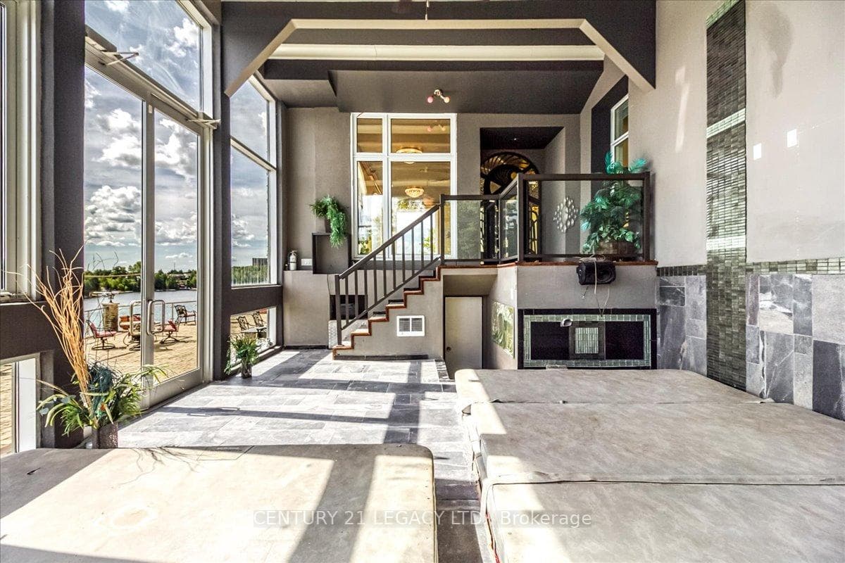 376 Maki Avenue photo 30