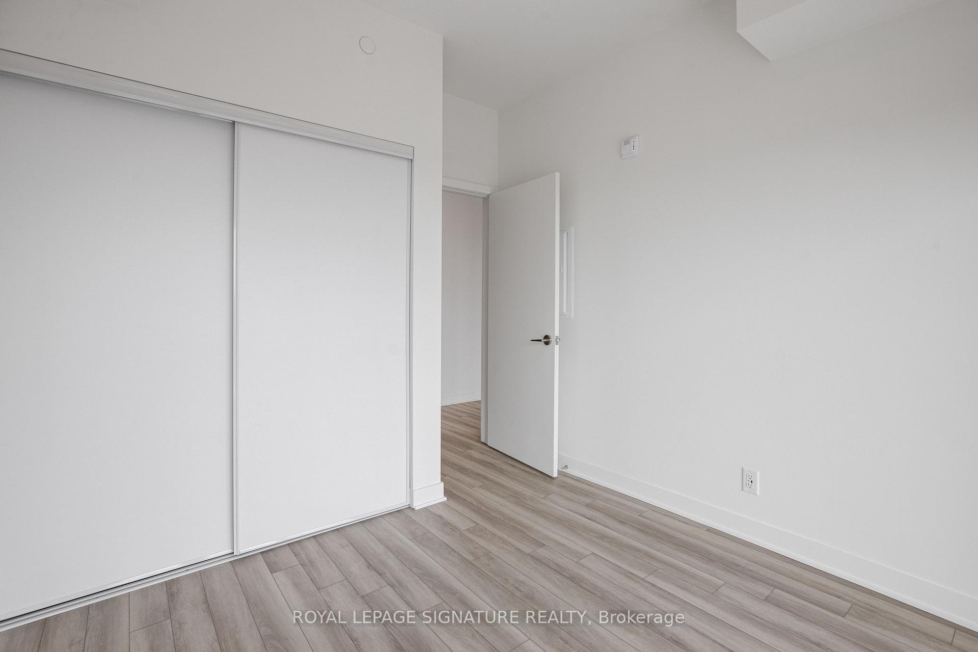 51 Clarington Boulevard Unit 703 photo 19