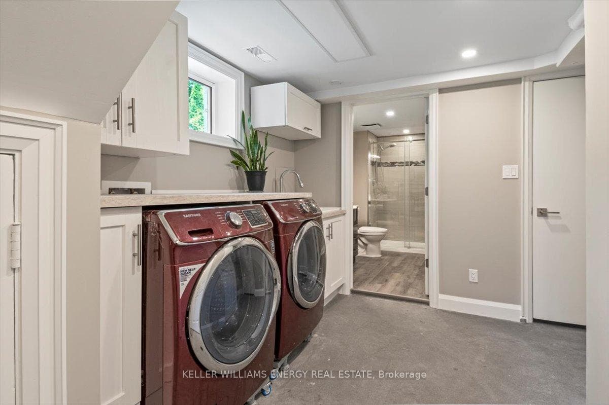 834 Capri Court photo 35