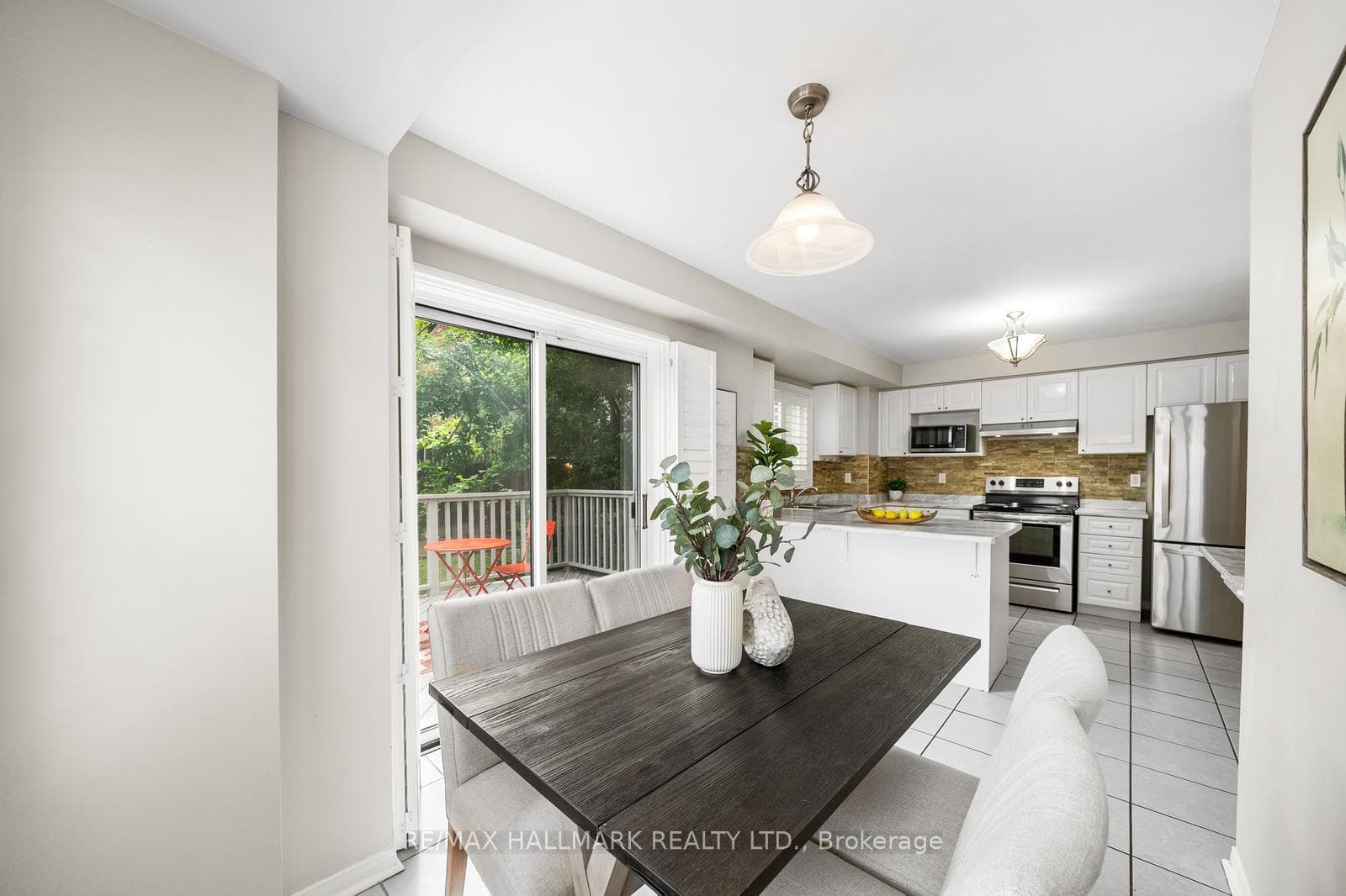 2398 Britannia Road Unit 61 photo 16