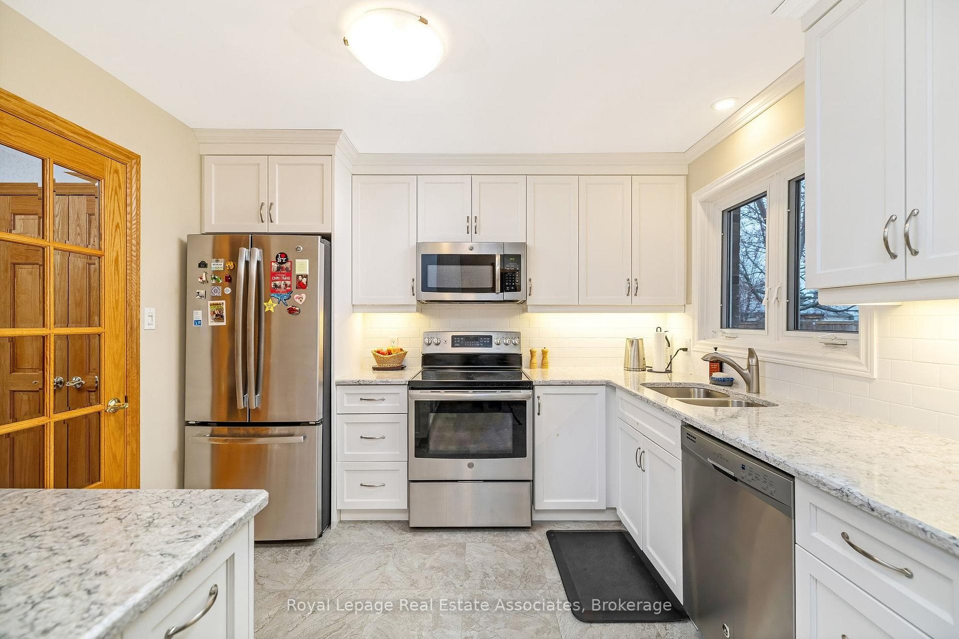 15 Stockman Crescent photo 13
