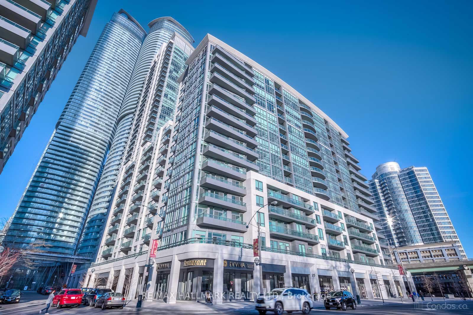 25 Lower Simcoe Street Unit 626 photo 2