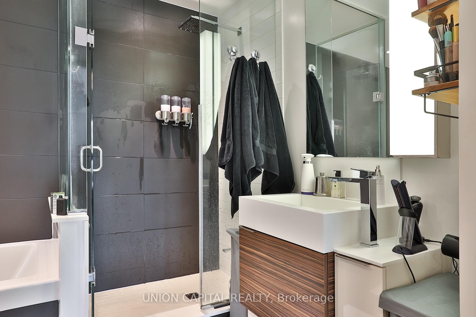 88 Scott Street Unit 1309 photo 6