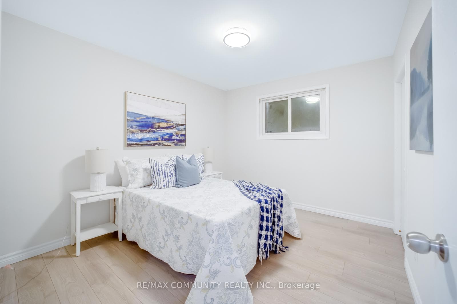 740 Meadowvale Road photo 17