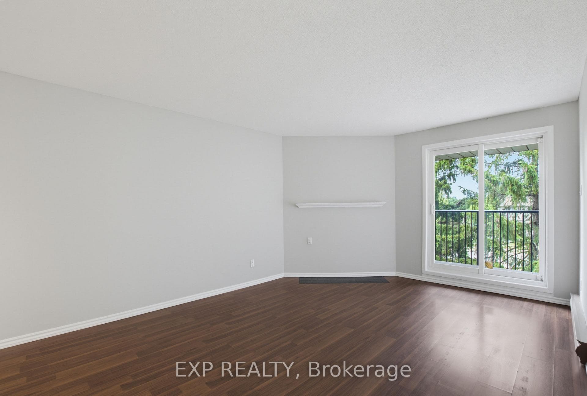 144 Conway Drive Unit 106 photo 1