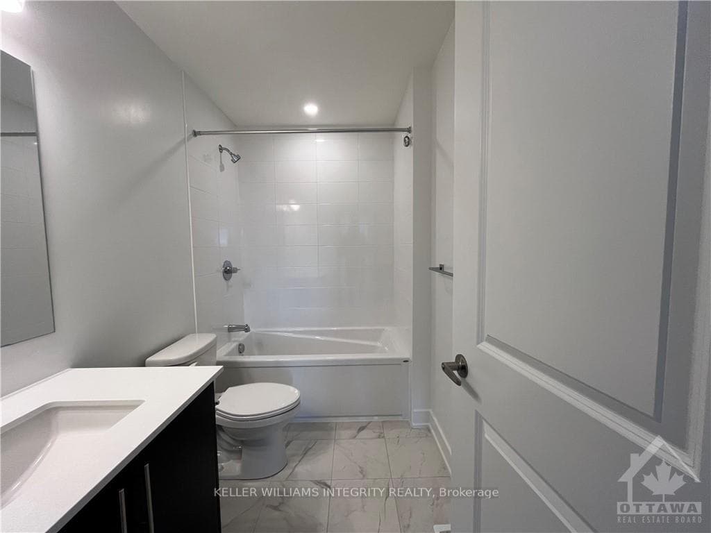 552 TAHOE Heights photo 8