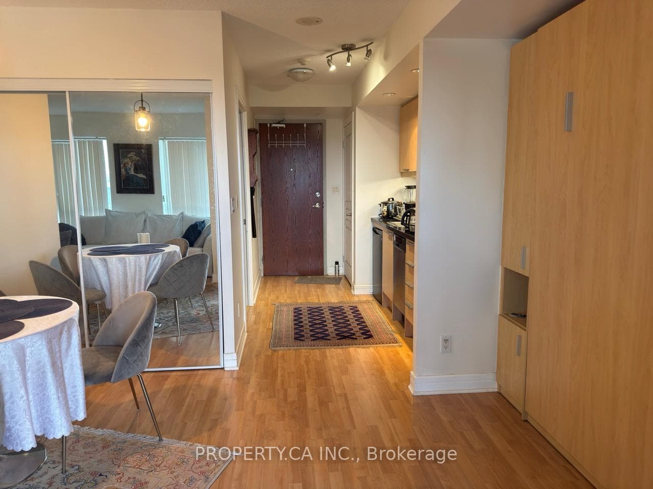 19 Avondale Avenue Unit 414 photo 11