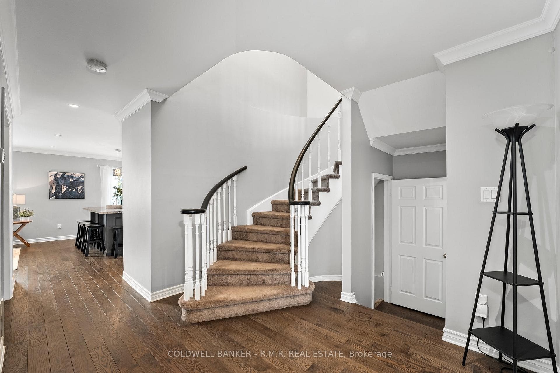 107 Stagemaster Crescent photo 16