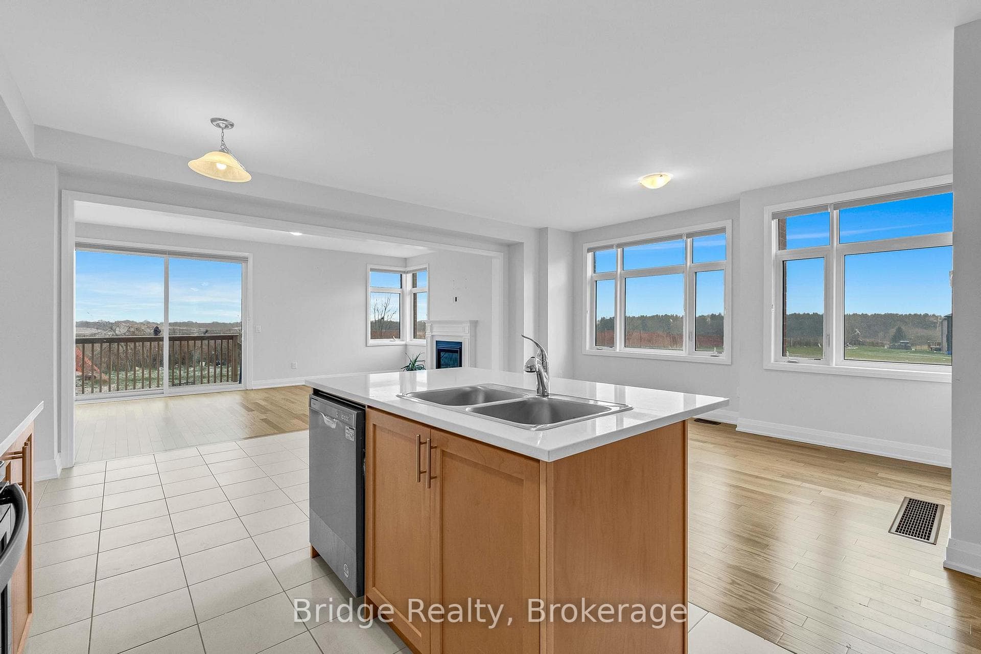 154 Cole Terrace photo 16
