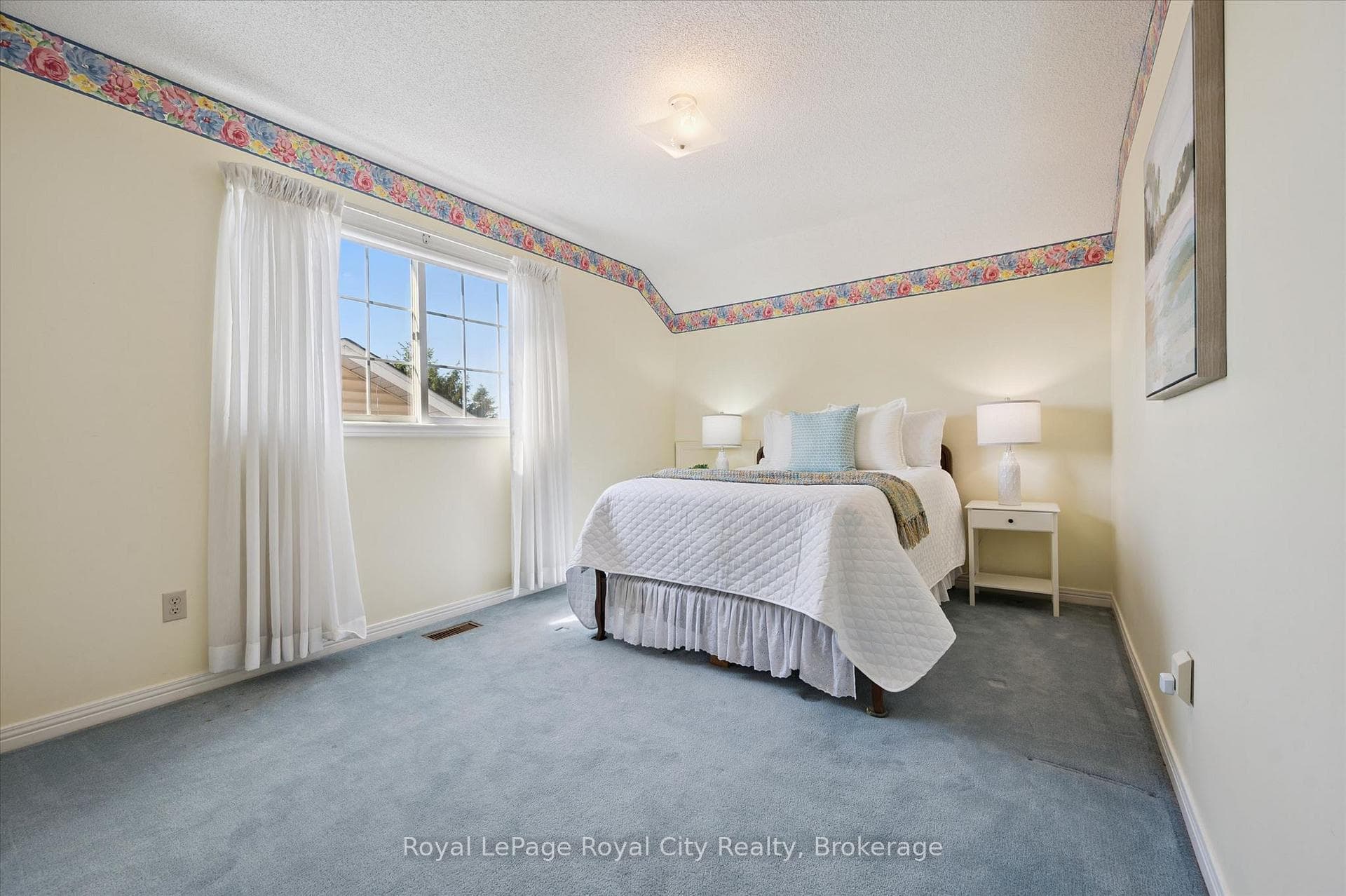 539 Harvey Street photo 26