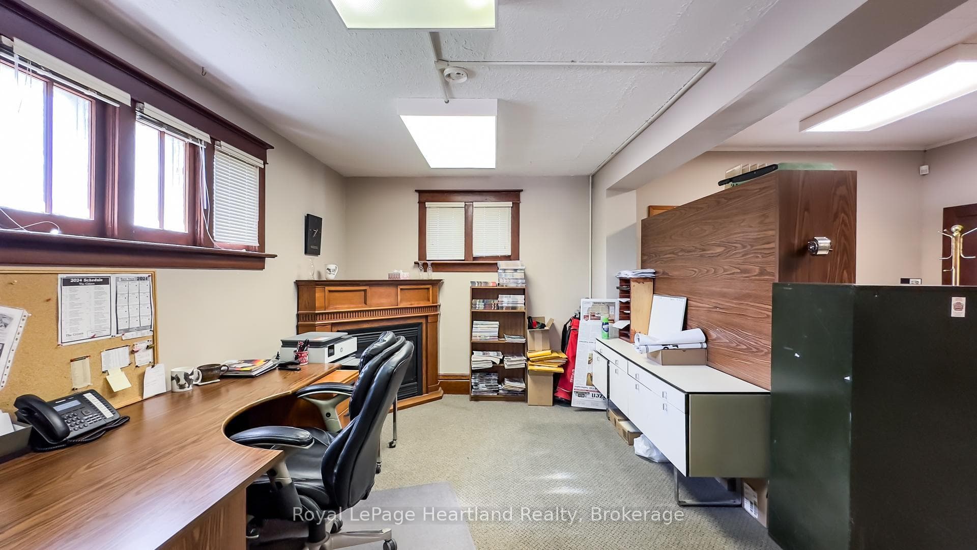 401 QUEEN Street photo 26
