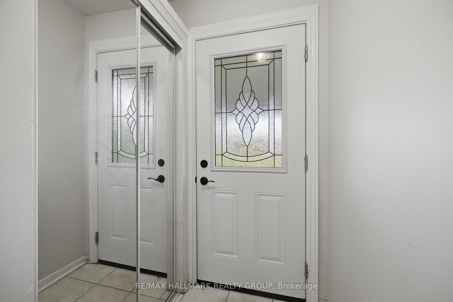 45 Hilliard Avenue photo 6