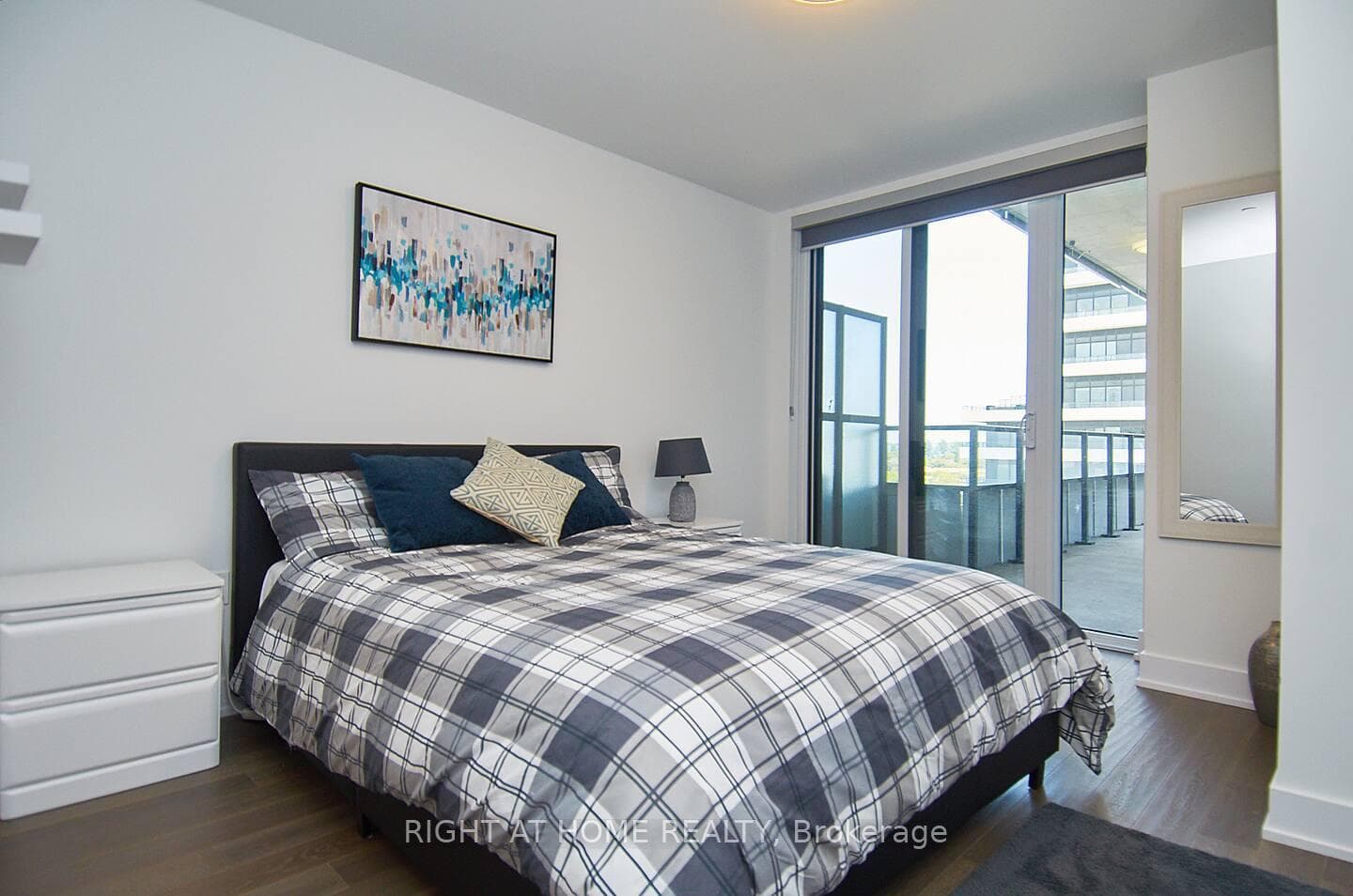 30 Shore Breeze Drive Unit 438 photo 7