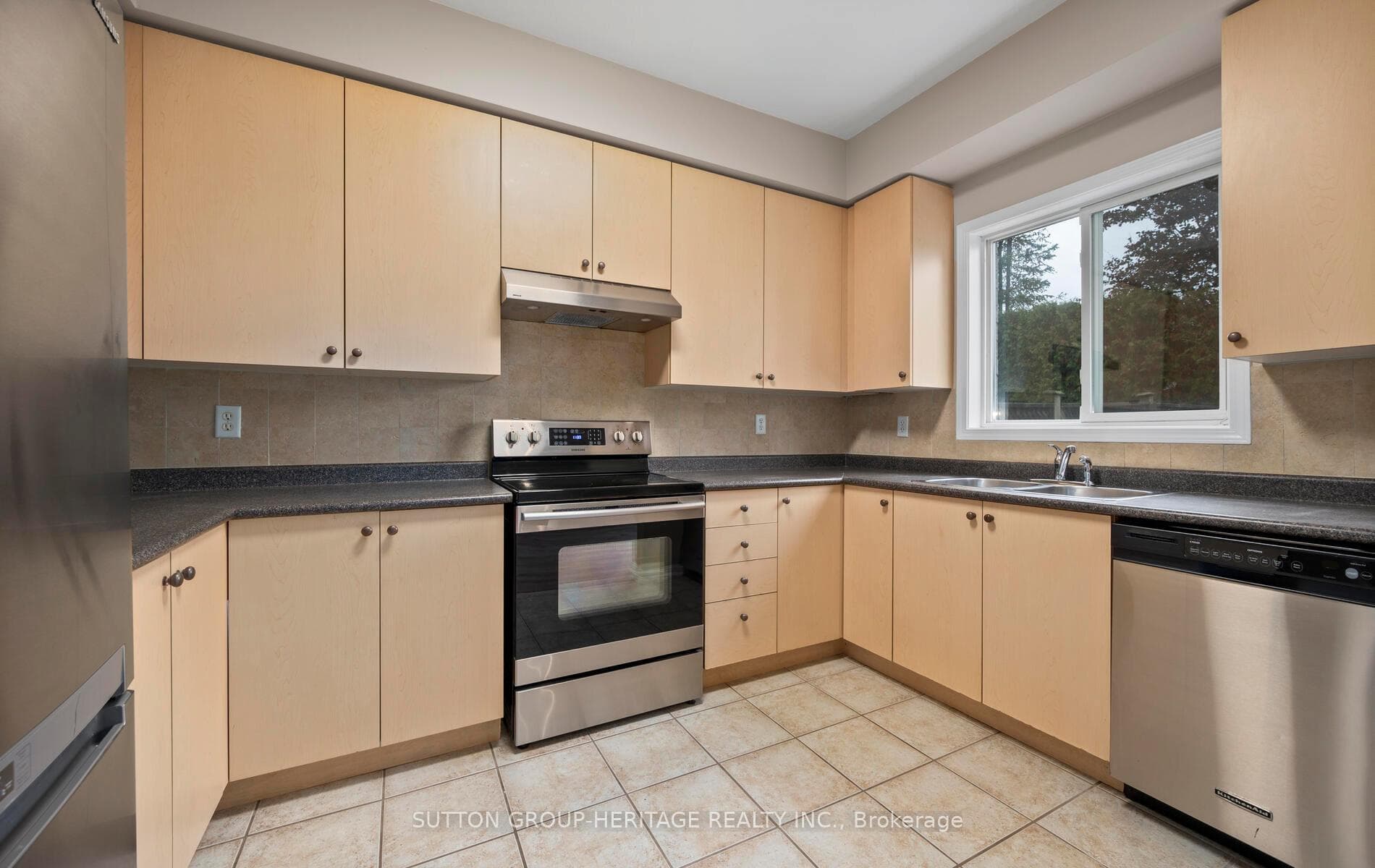 18 Dreamcrest Court photo 11