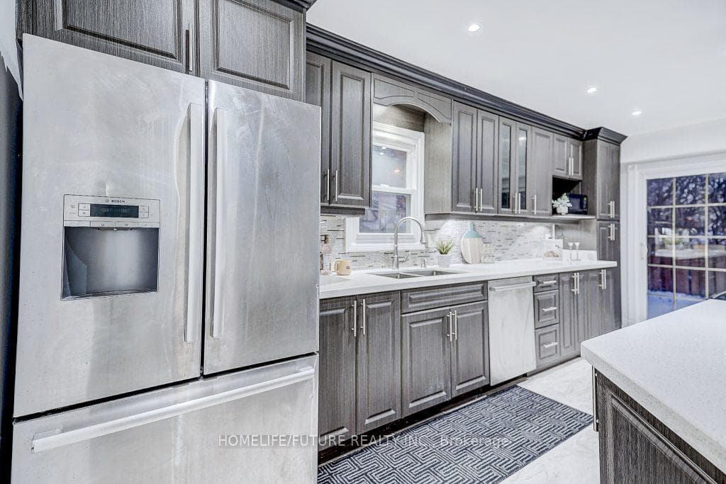 57 Roughfield Crescent photo 13