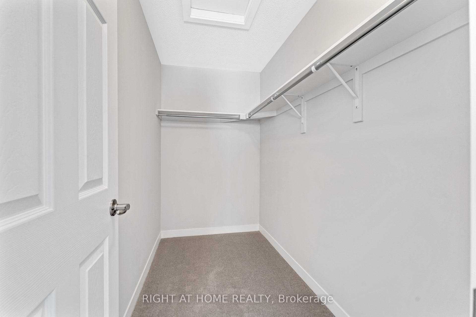 705 QUILTER Row photo 17