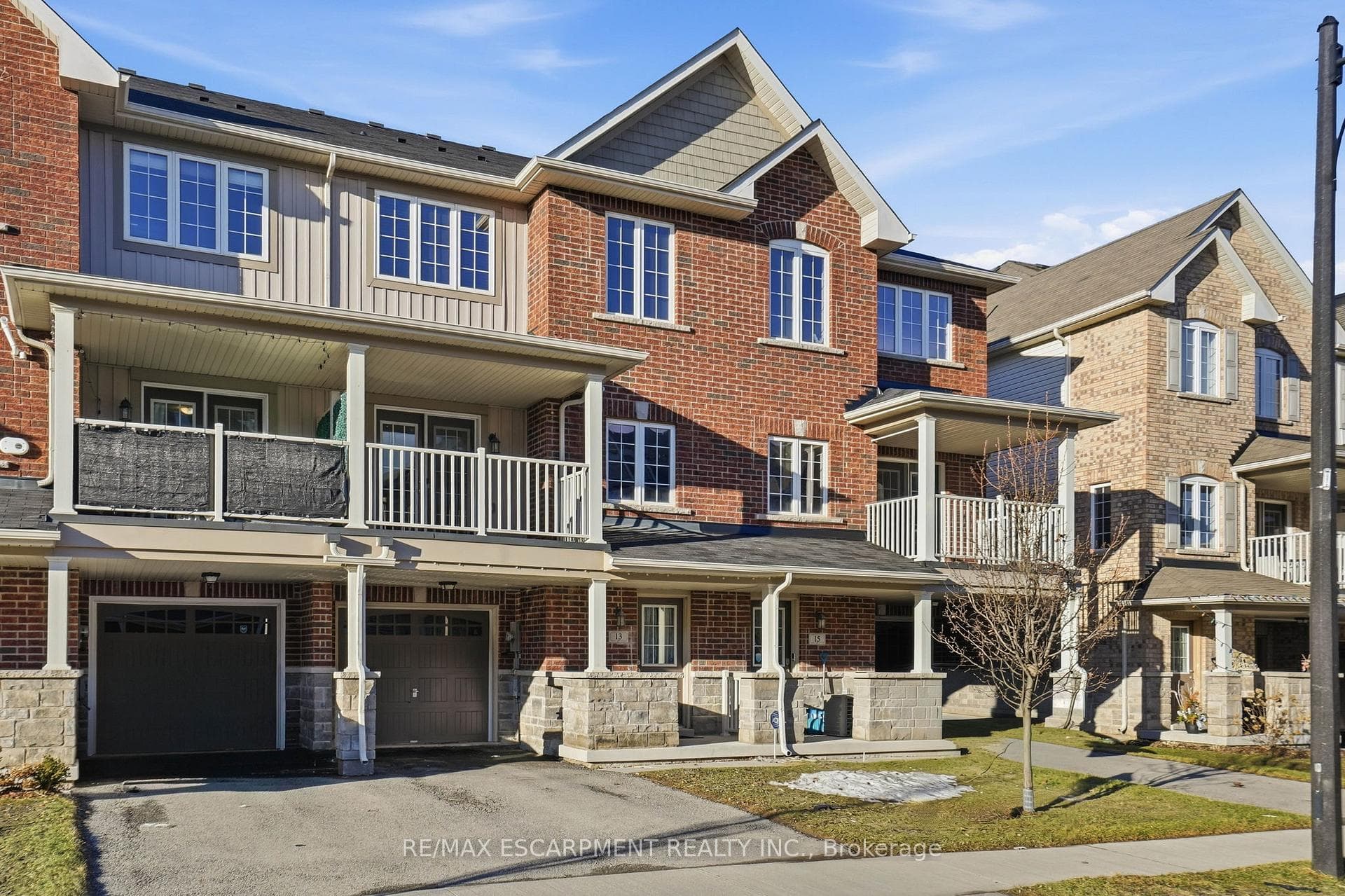 13 Hiscott Drive photo 2