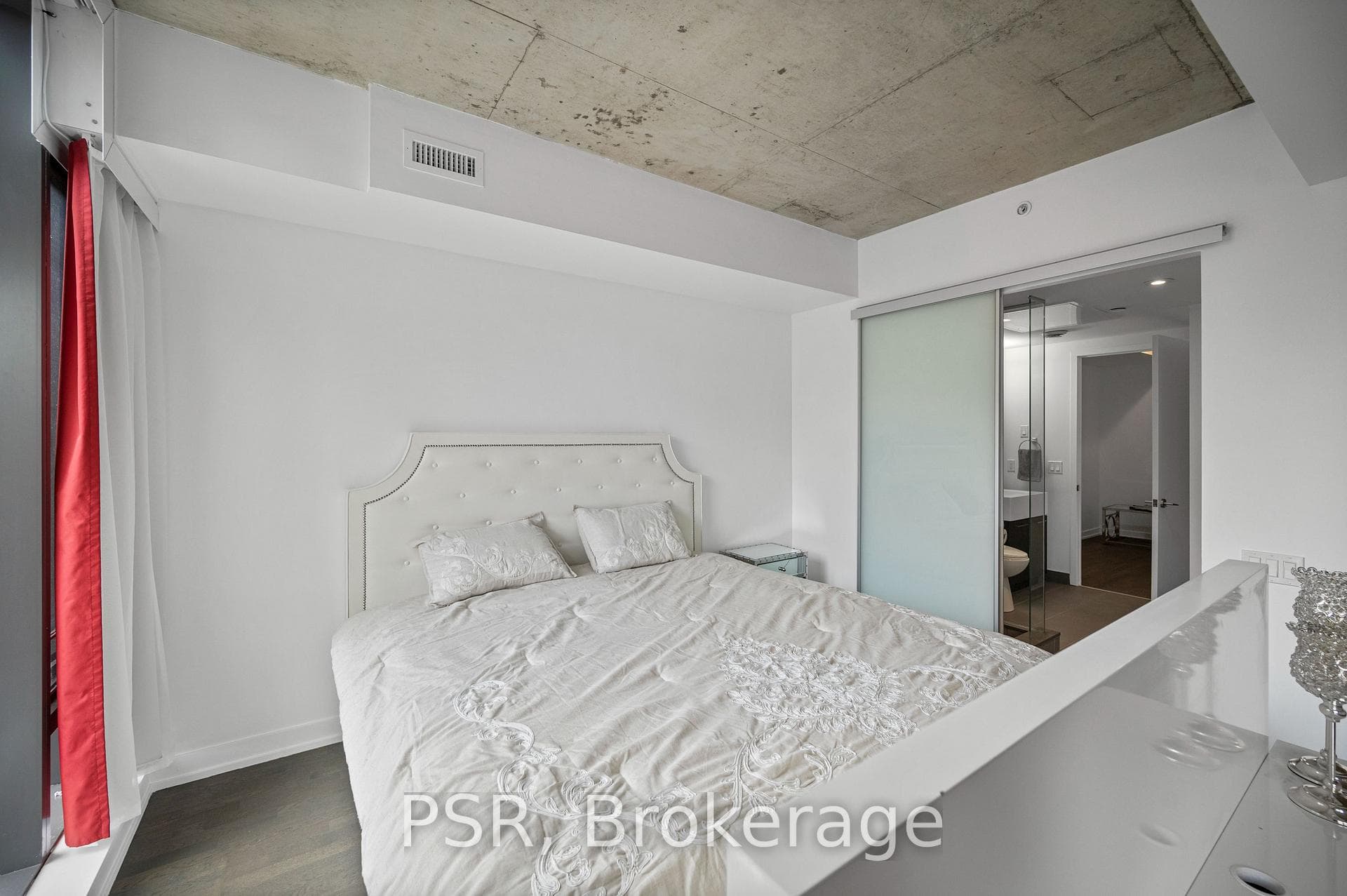 560 King Street Unit 407 photo 20