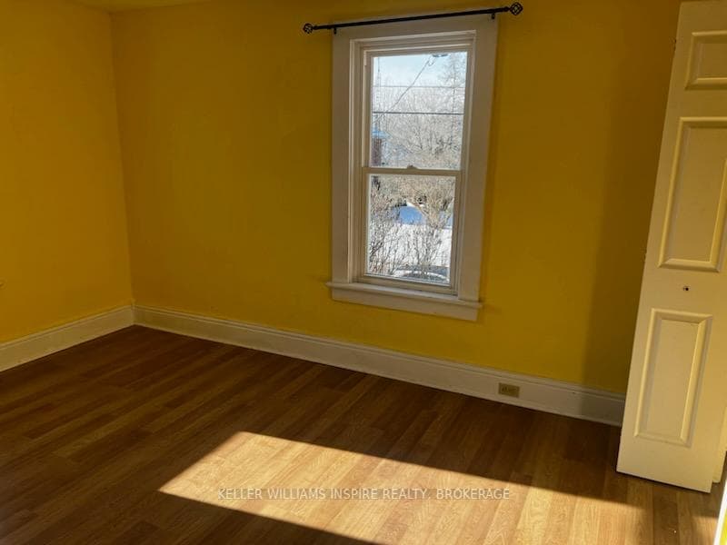 8 Main Street Unit B photo 7