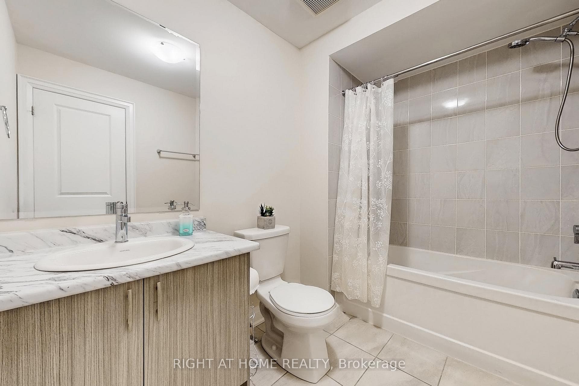 46 Prunella Crescent photo 27