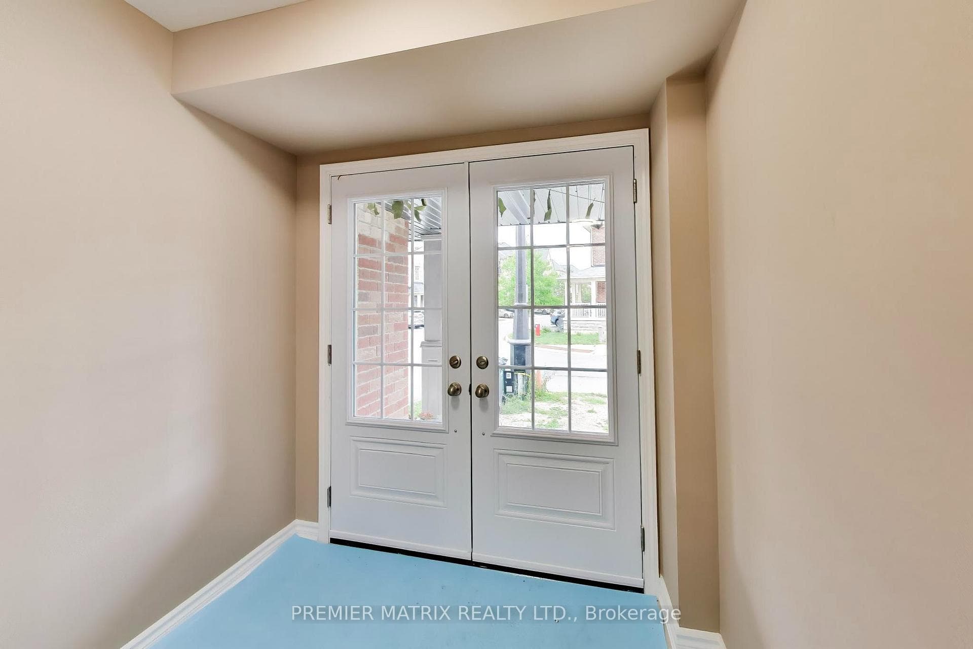 37 Shiff Crescent photo 4