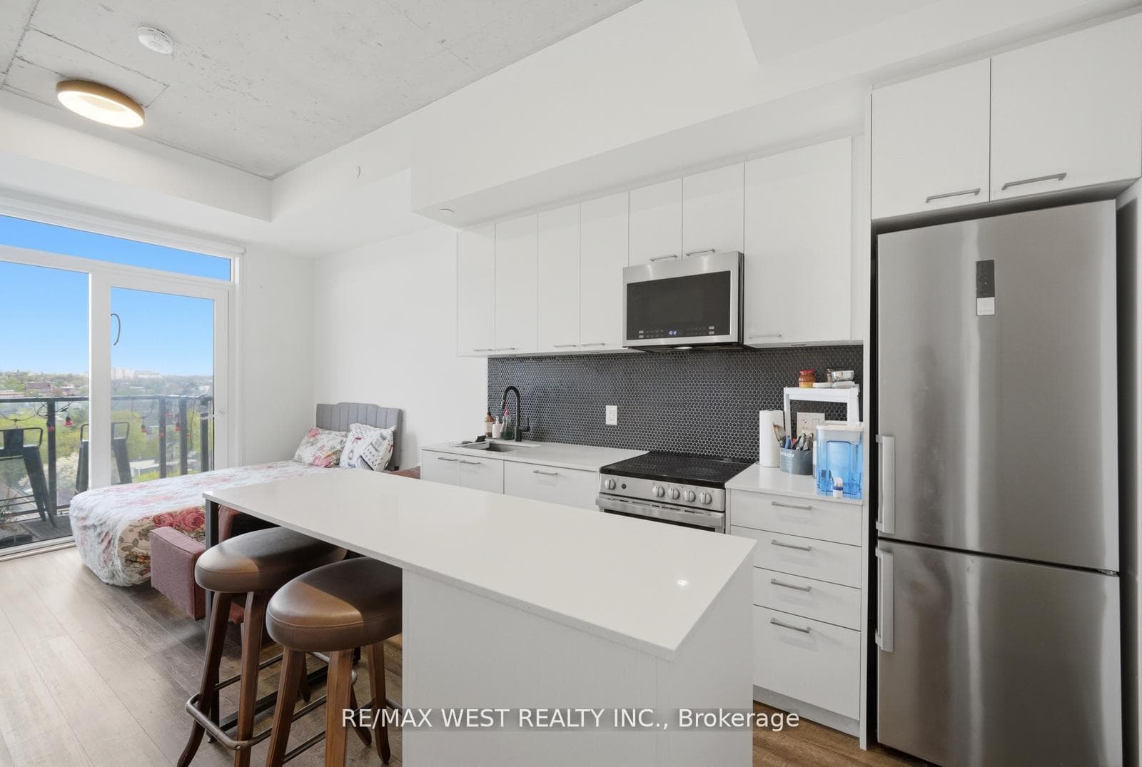 1808 St. Clair Avenue Unit 801 photo 4